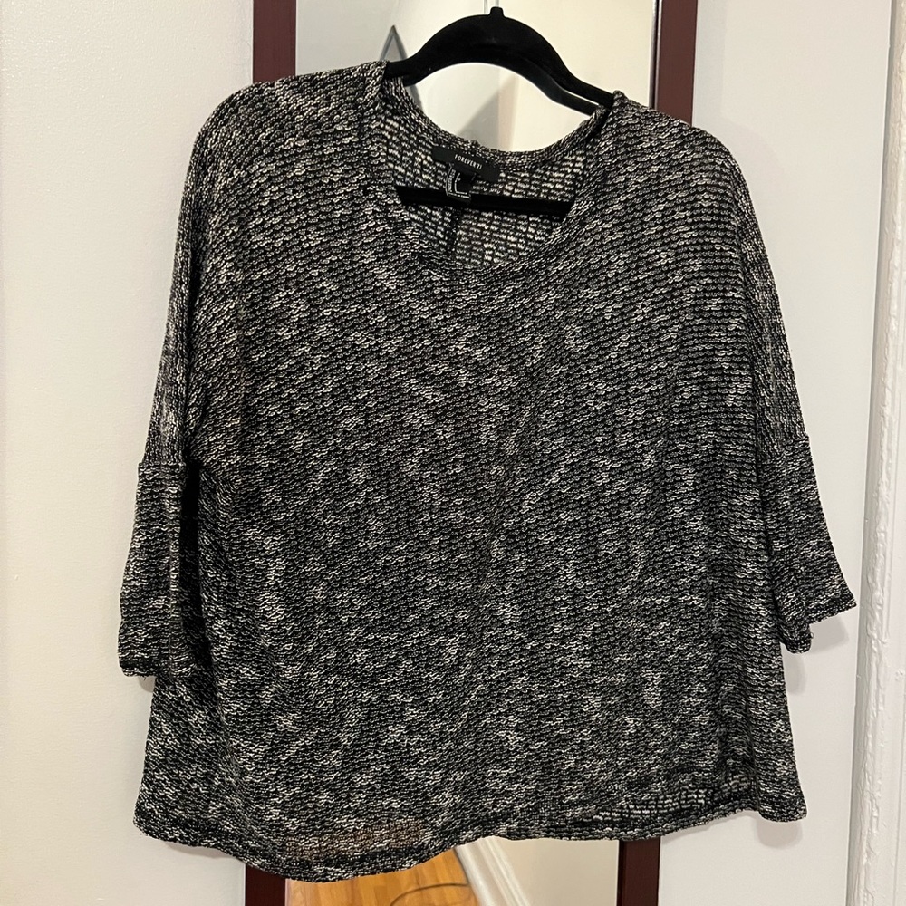 Forever 21 3/4 sleeve sweater size S